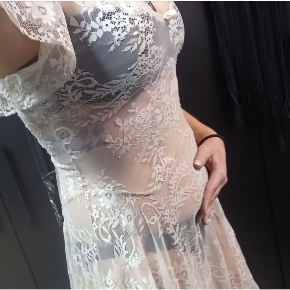 Iso... Dearly Departed Lace Dress